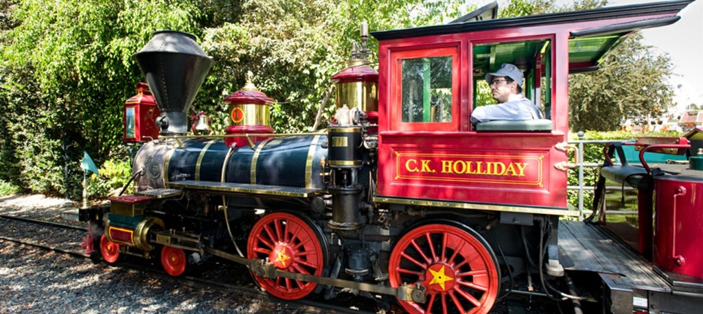 Disneyland Christmas Train idea…